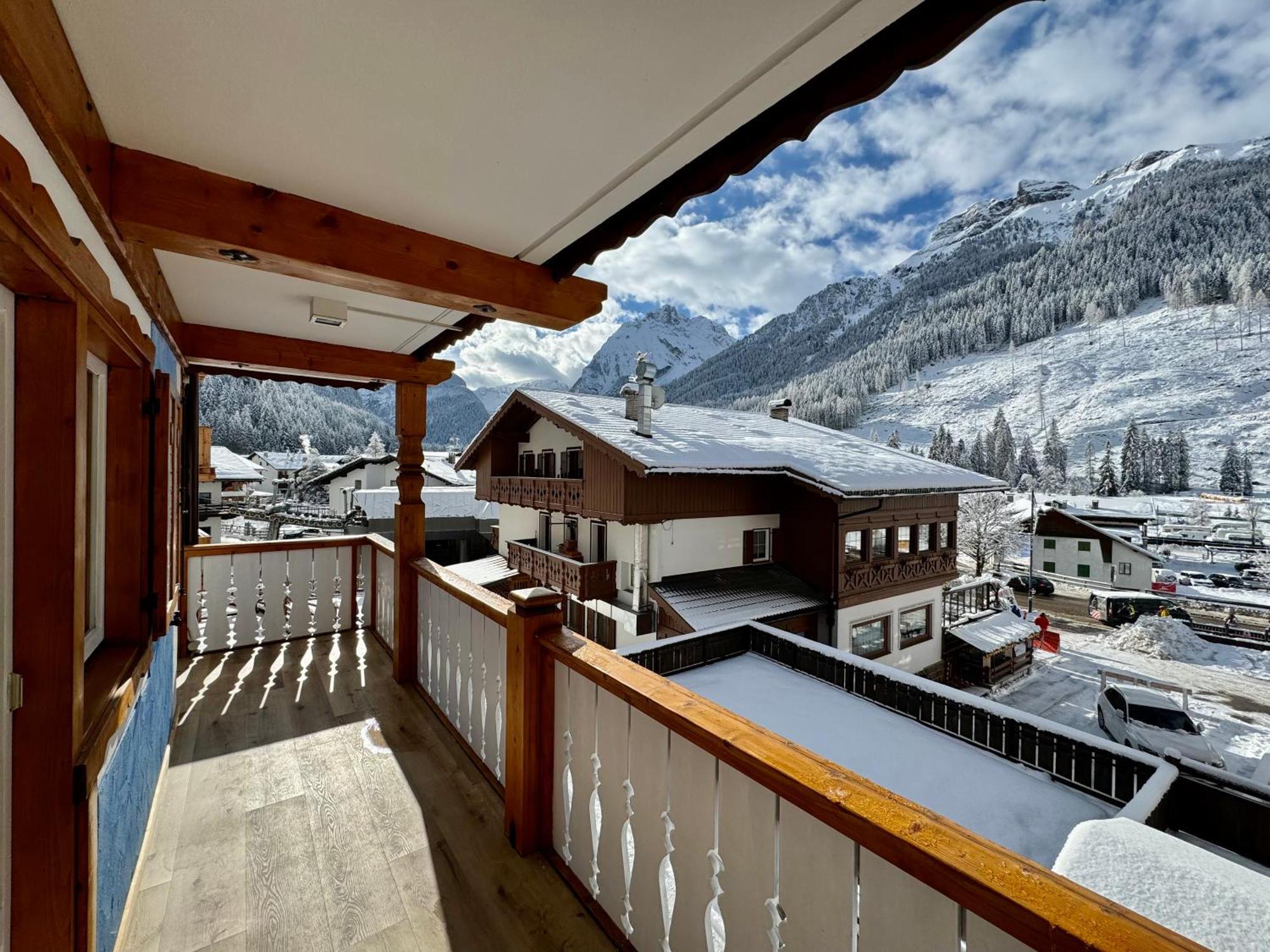 B&B Cesa Planber Mountain View Bike Friendly Canazei Exterior photo