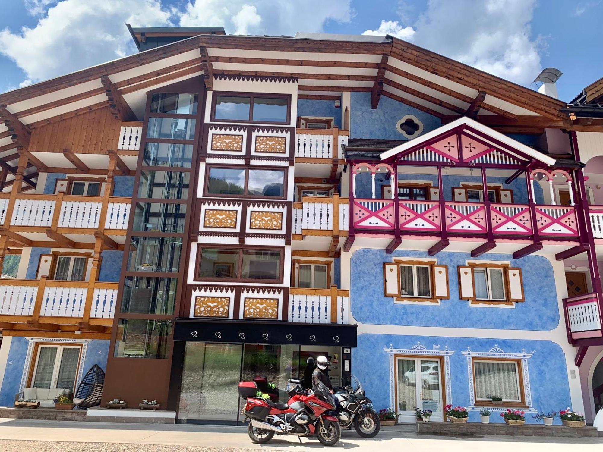 B&B Cesa Planber Mountain View Bike Friendly Canazei Exterior photo