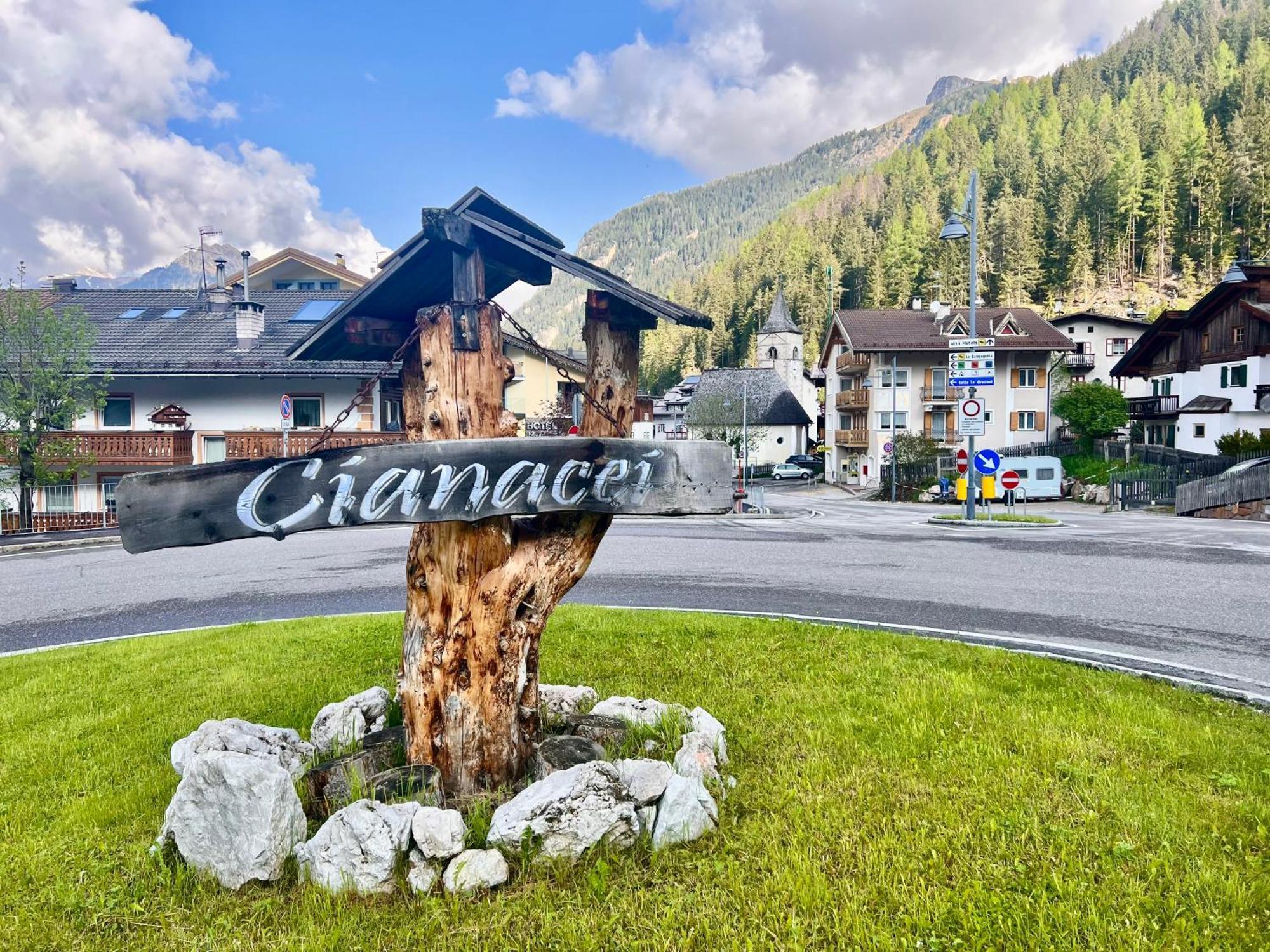 B&B Cesa Planber Mountain View Bike Friendly Canazei Exterior photo
