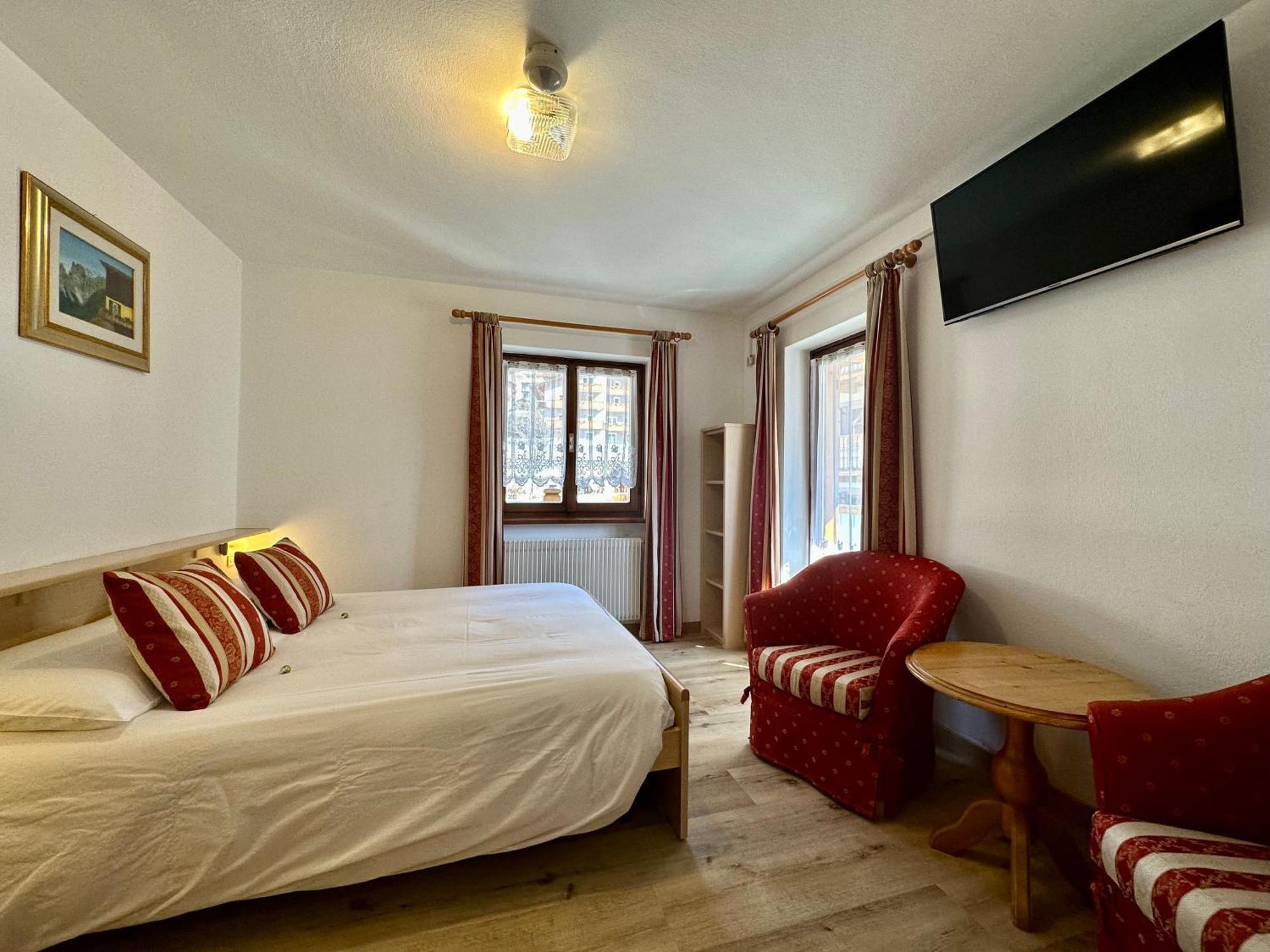 B&B Cesa Planber Mountain View Bike Friendly Canazei Exterior photo