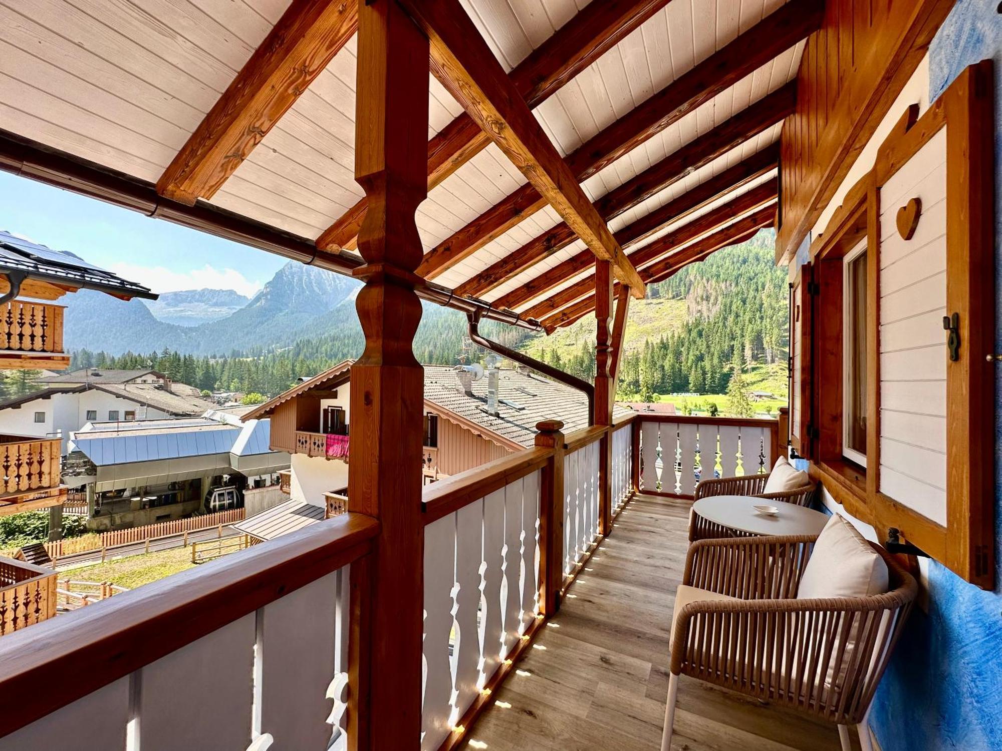 B&B Cesa Planber Mountain View Bike Friendly Canazei Exterior photo