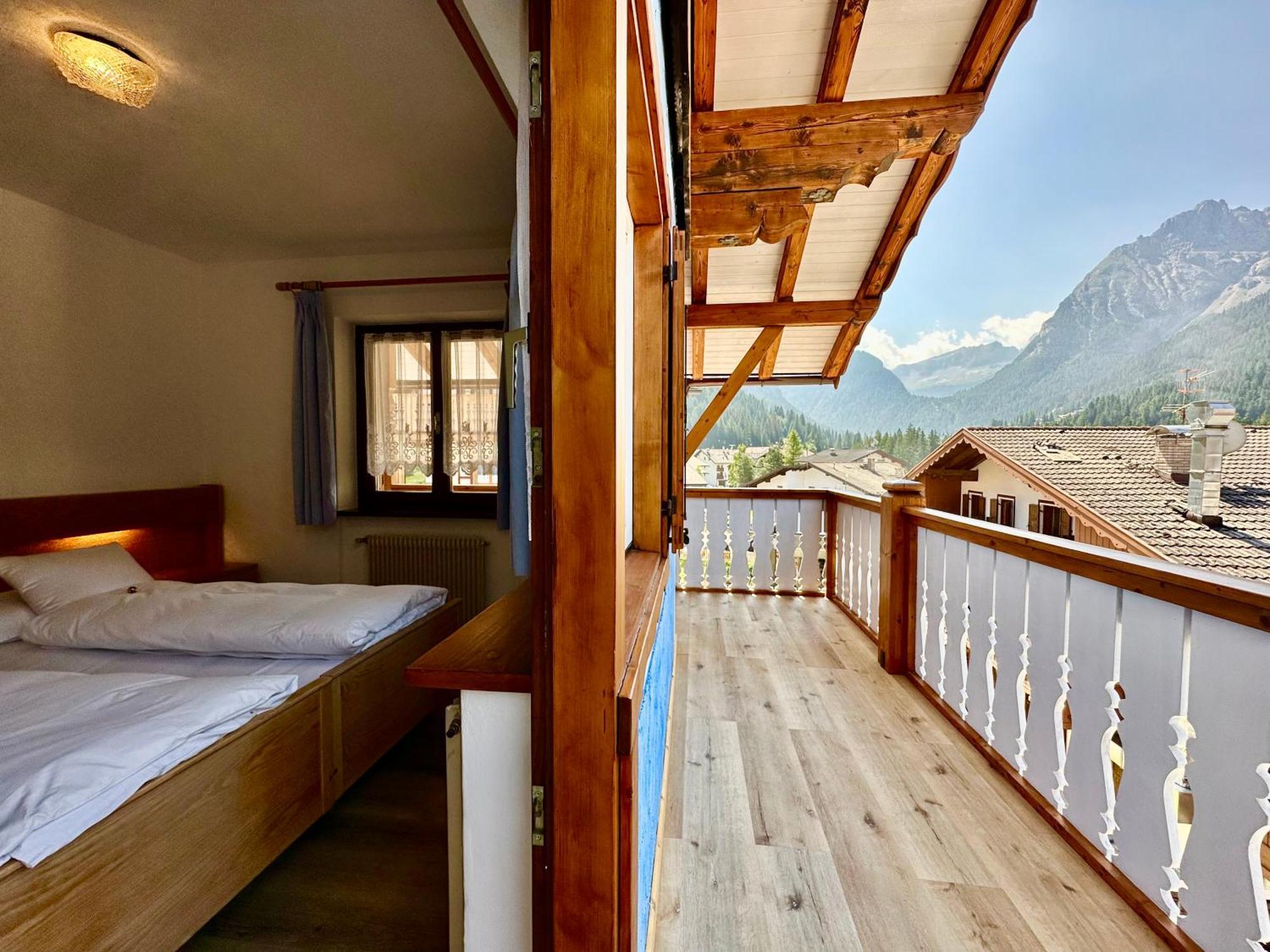 B&B Cesa Planber Mountain View Bike Friendly Canazei Exterior photo
